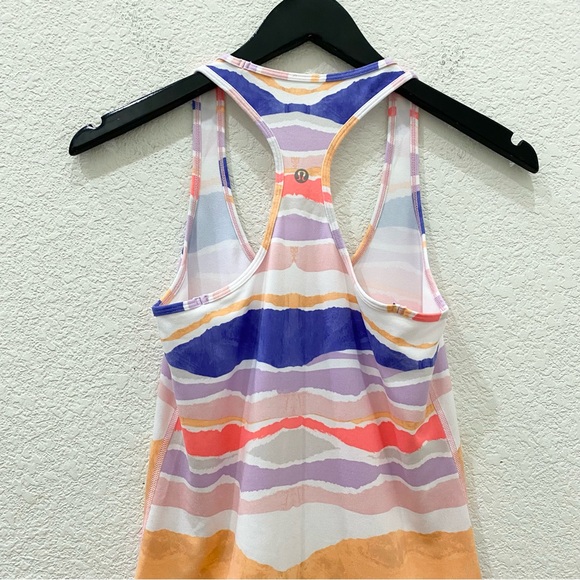 LULULEMON CRB Cool Racerback Beacher Stripe White Iris Flower Tank Size 6 - Picture 8 of 12